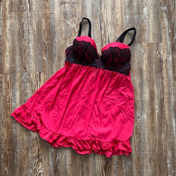 Gilligan & O'Malley Other - Red & Black Lace Padded Push Up Lingerie